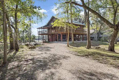 Image de Waterfront Cabin w/ Private Dock + Firepit- Suwannee River