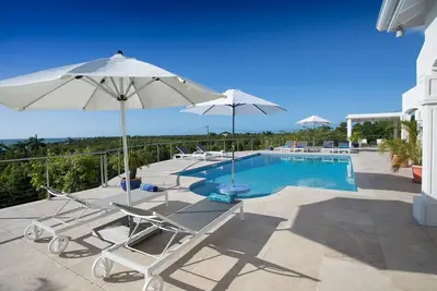 Image de Oceane (4 bedrooms) - Ocean view villa with pool near beaches, Terres Basses, St. Martin