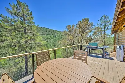 Image de Deck & Mogollon Rim Views: Secluded Payson Cabin