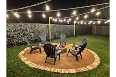 Image de Newly built Lake House with Tons to offer! ! !