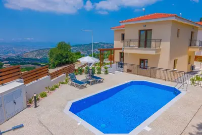 Image de Villa Kerastis: Modern Holiday Villa Rental, Large Pool, Views, WiFi, A/C