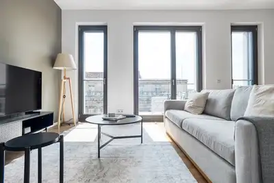 Image de Bright, Centrally Located Mitte 2br near Potsdamer Platz, by Blueground