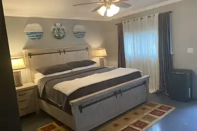 Image de This guesthouse is our The Cozy Romantic Getaway