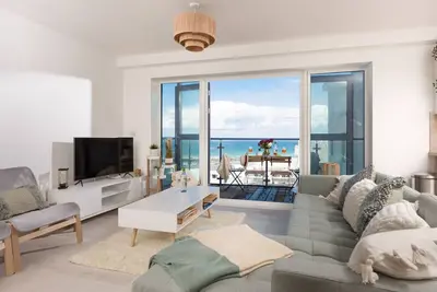Image de 45 Ocean 1 -  Fistral Beach sea view family friendly apartment