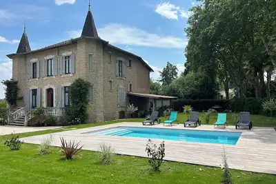Château l'Argelès, logement entier privatisé, piscine, spa
