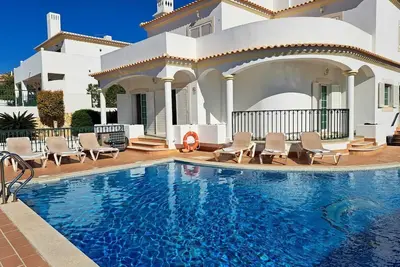 Image de Luxurious and spacious four bedroom villa in Albufeira
