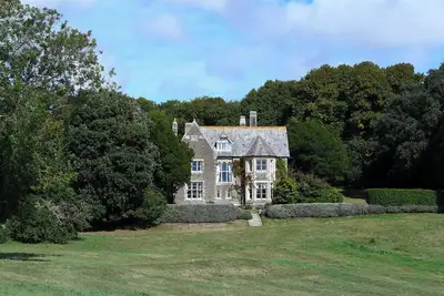 Image de Stunning Victorian house with views over the Jurassic Coast and Portland.