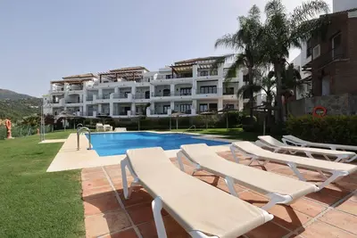 Image de Appartement '2 Bed-rooms with A View' avec vue sur mer, Wi-Fi et climatisation