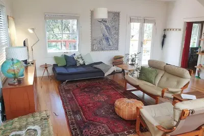 Image de Driftwood Coastal Cottage. . WoodFire. . Linen. . Perfect base for Wilson's Prom