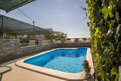 Image de Maison Igor (41301-K1) - Podstrana