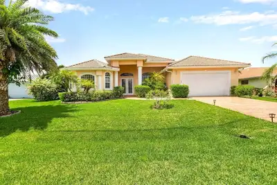 Image de Villa Rosa - Captivating Gulf Access Retreat