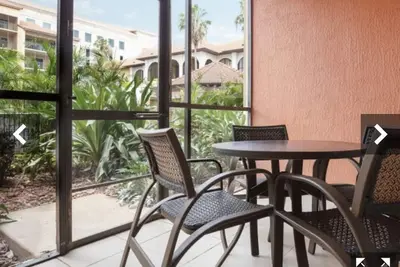 Image de 2 Bedroom Luxurious Villa 1 Mile Form World Disney Orlando Florida