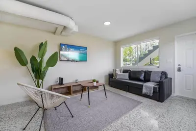 Comfy Monthly Rental Near Miami Beach