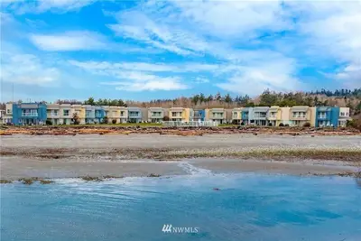 Image de New! ! Beachfront Townhome with Outdoor Pool