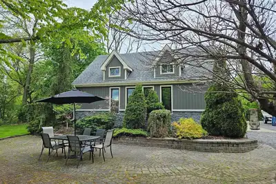 Image de Beautiful, Cozy, Garden Cottage in Bloomfield