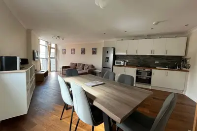 Image de Cardiff City Centre Apartment (with parking)