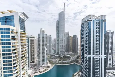 Image de Scenic View 2 Bedroom in Lakeside Apartment, Jlt