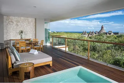 Image de Grand Luxxe Two Bedroom Spa Suite