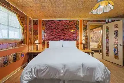 Image de Unit 4 Unique 2-Bedroom Near the River!