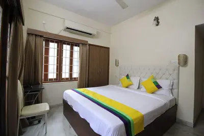 Image de Deluxe Ac Room w/ Balcony at Anamitra Guest House #2