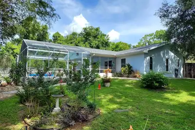 Image de Relax & unwind—enclosed private pool, fenced yard, many amenities & attractions!