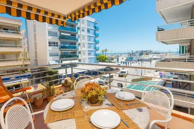 Image de Agréable appartement pour 6 personnes avec Wifi, Tv, balcon et parking
