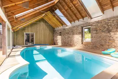 Image de Merveilleuse maison de vacances privée avec piscine, Wifi, terrasse, animaux admis et parking