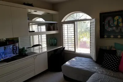 Image de Belle Lakefront Condo Penthouse sur le lac Serena à Scottsdale Ranch