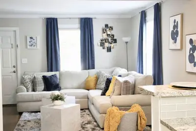 Image de Luxury Palace at NoDa - Uptown Charlotte