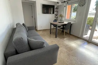 Image de Mazet refait à neuf, à 10mins d'Uzès, idéal pour des vacances au calme