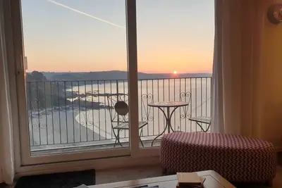Fabulous 2+ bedroom Apartment with Balcony, Panoramic Sea Views and Parking