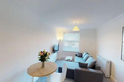 Image de K Suites - Modern 2 bed Apt w/ Free parking