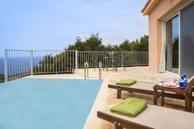 Image de High level of hospitality-panoramic view-private pool-elegance.