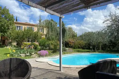 Image de Mas Provençal avec piscine privative