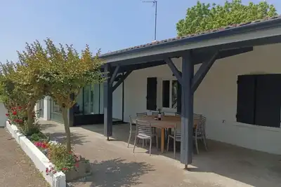 Image de Maison de campagne au bord de l'estuaire de la Gironde