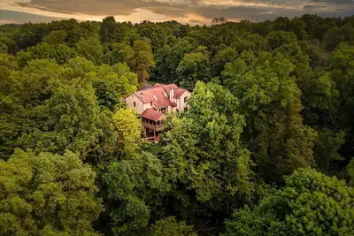 Image de Secluded Country Dream with all the Fun!