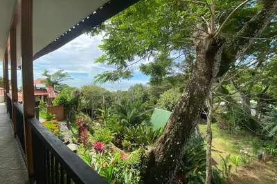 Image de Iguana apartmento 3— 5 min walk to the beach!