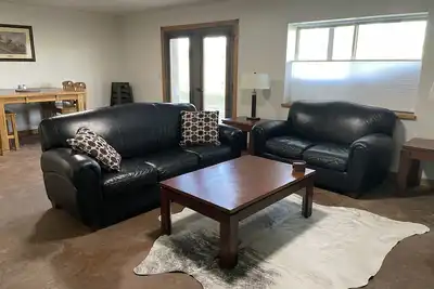 Image de Quiet home close to Downtown with game room