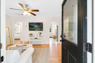 Image de Beaufort Cottage Near Mcrd with Beach Pass!