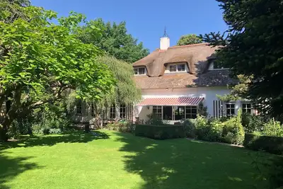 Image de 43 m2 luxury apartment with double jacuzzi and private Finnish sauna, in villa