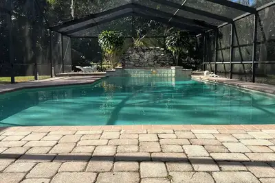 Image de 4 Bedrooms, 3 Bath, sleeps 8, Pool, Access to Lake, Kayaks, & Fishing