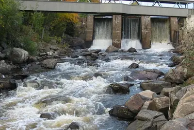 Image de Breathtaking & Newly Renovated Lakeside Cottage