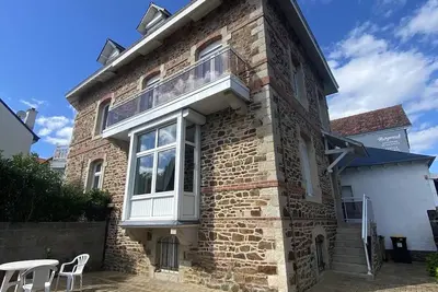 Image de Charmante maison mitoyenne dans le centre du Val-André