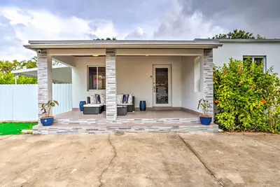 Image de Central Miami Home ~ 10 Mi to Local Beaches!