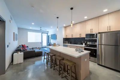 Image de Beautiful Modern 2-Bed in Dt Vista!