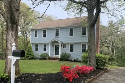 Image de Osterville~Newly Renovated with central Ac and beach pass