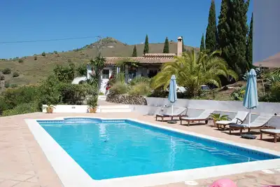 Image de Family Cottage With Pool and Spectacular Views in a Rural Setting