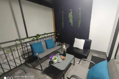 Image de Loft Type Apartment With Patio Super Central New With Patio
