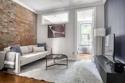 Image de Stunning Nolita 1br w/ W/D, near SoHo, by Blueground