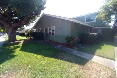 Image de Remodeled Single Story condo near Capitola Village